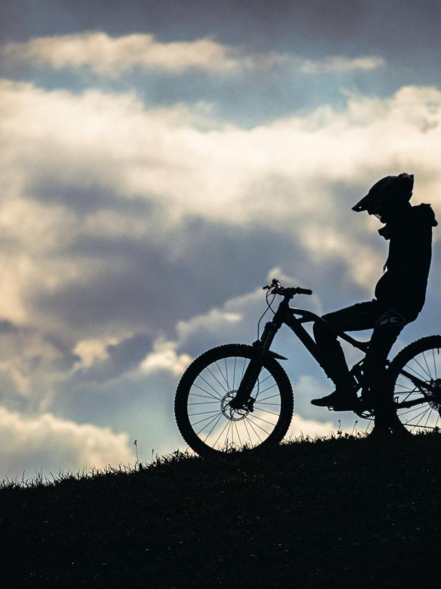 Nathanael Desmeules Vtt Unsplash