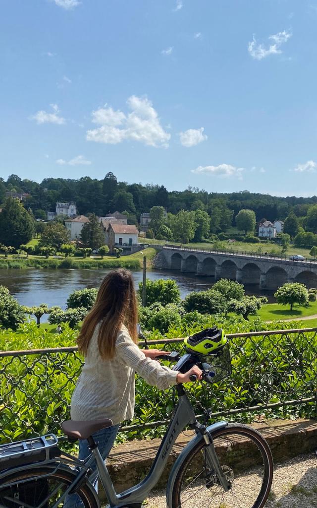 Circuit vélo de Saint-Junien à Oradour-sur-Glane - vue du pont à Saint-Victurnien