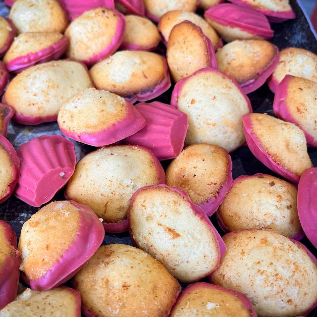 Madeleines Roses De Saint Yrieix