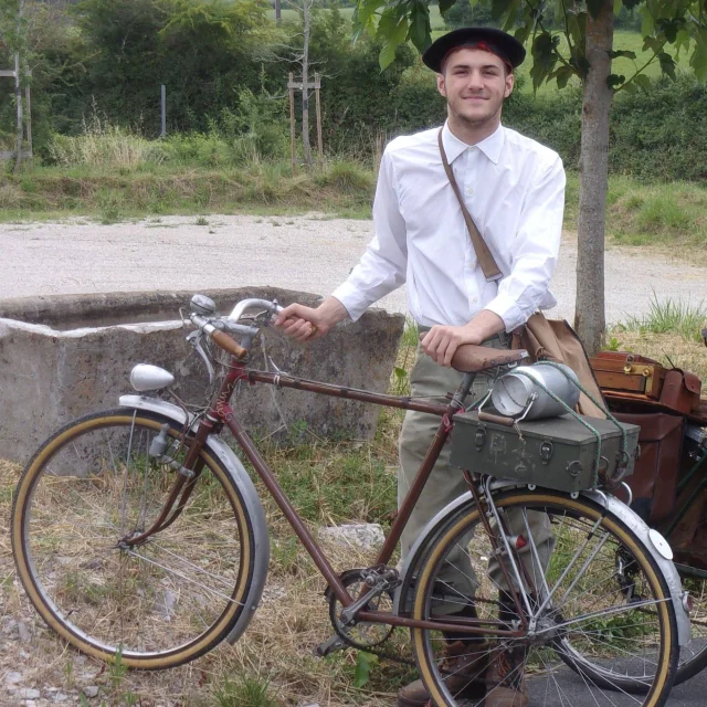 La Marcel Jourde Balade En Velo Vintage Et Tenue Depique En Limousinveloretro87