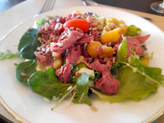 Salade limousine au restaurant La Barrière à Saint-Léonard de Noblat