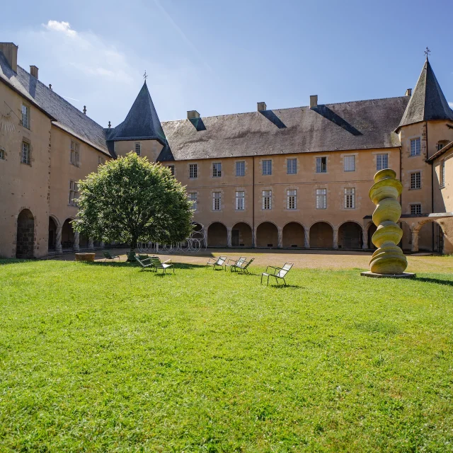 Musée d'art contemporain de la haute-vienne - château de rochechouart