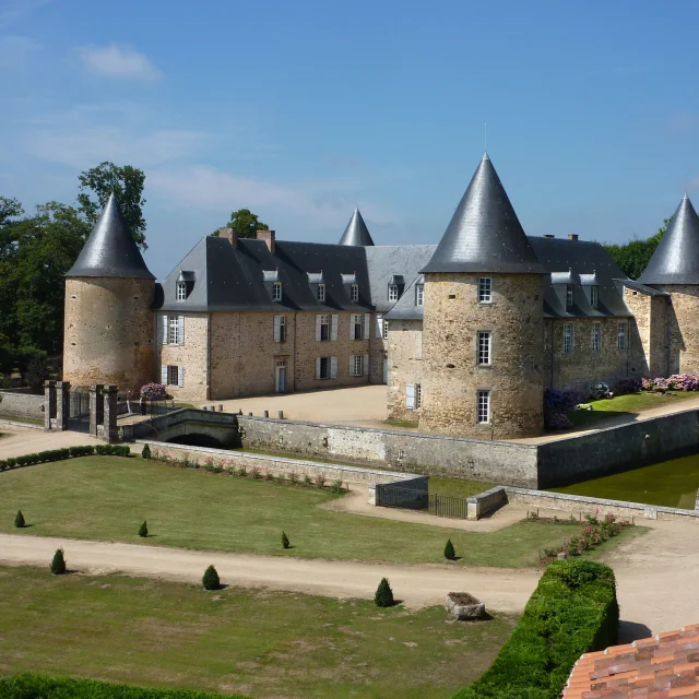 Rochebrune Vue Pigeonniertourisme Charentelimousine.fr