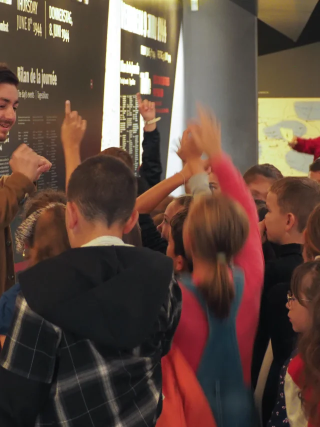 Visite guidée pour les scolaires Centre de la mémoire d'Oradour