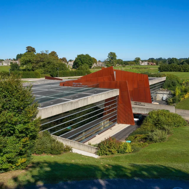 Centre Memoire Village Martyr