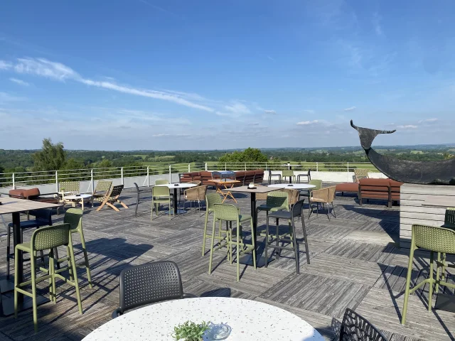 Terrasse Du Pole De Lanaud